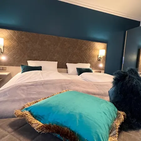 Appartementhotel Cura 4*